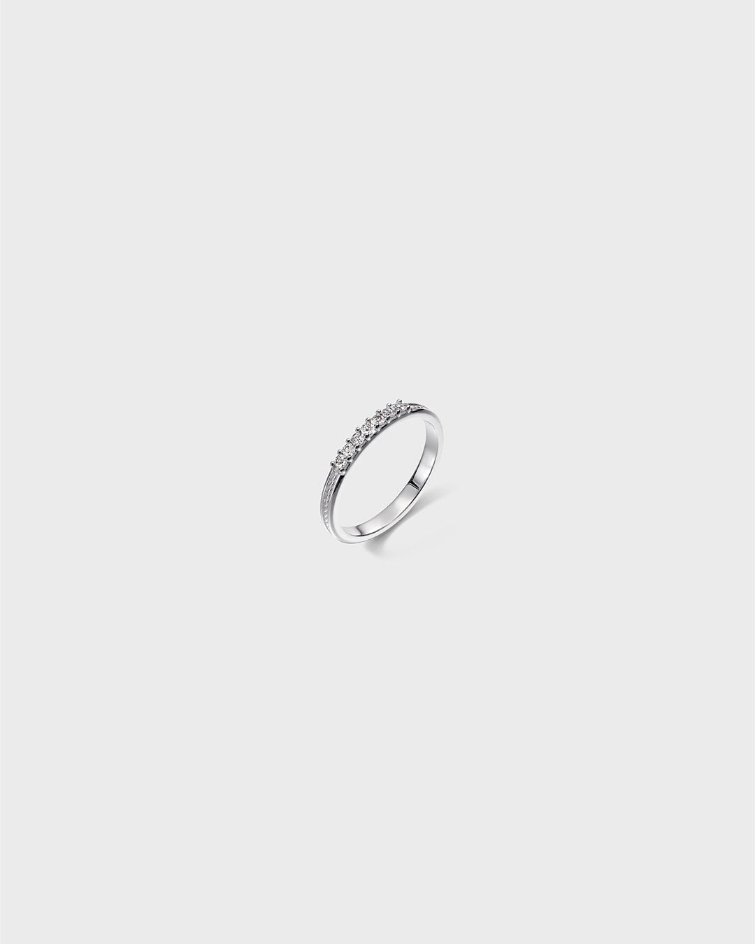 Ikiaikainen-sormus 7x0,02ct valkokulta
