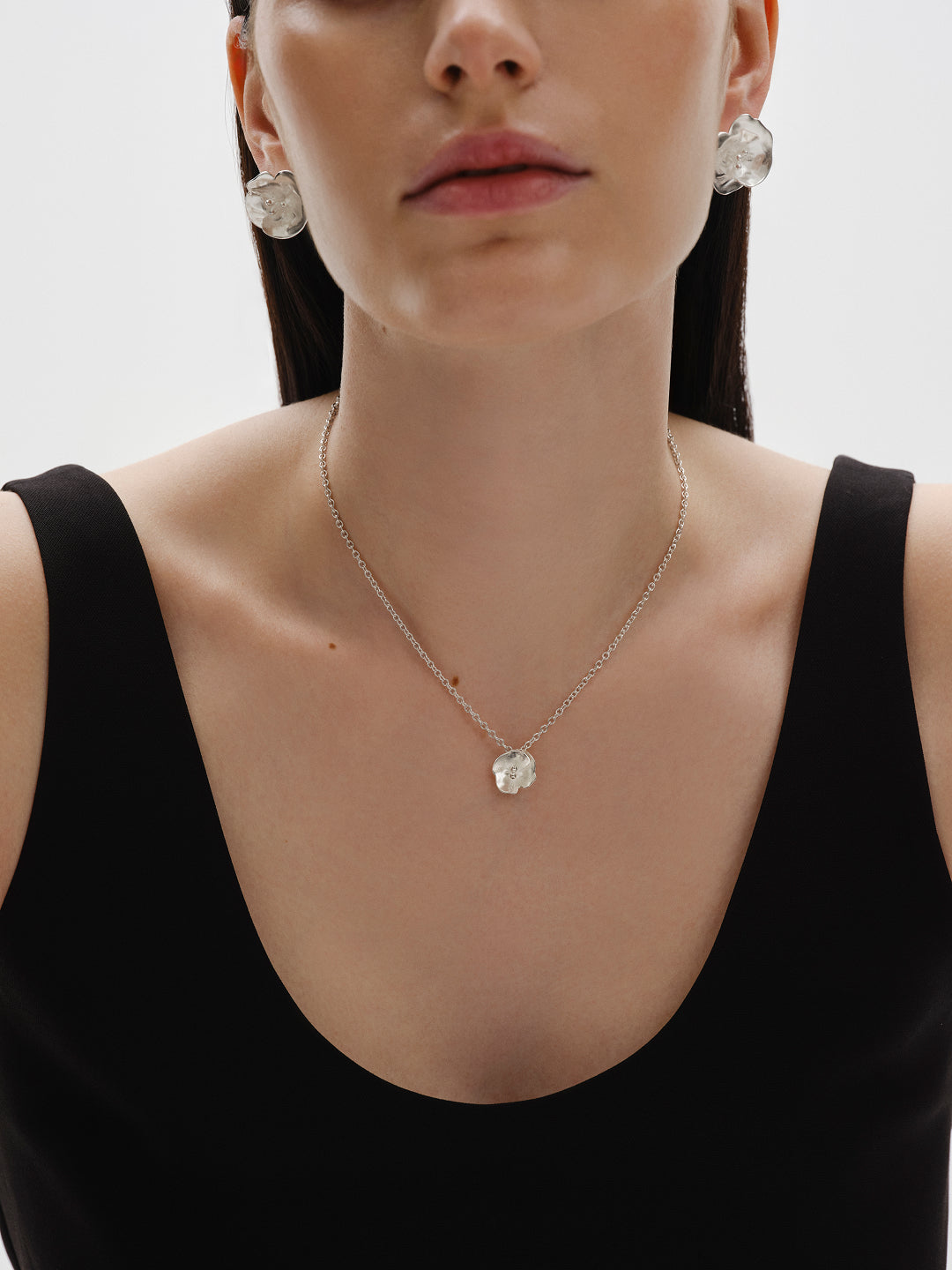 Summer Night Rose pendant silver