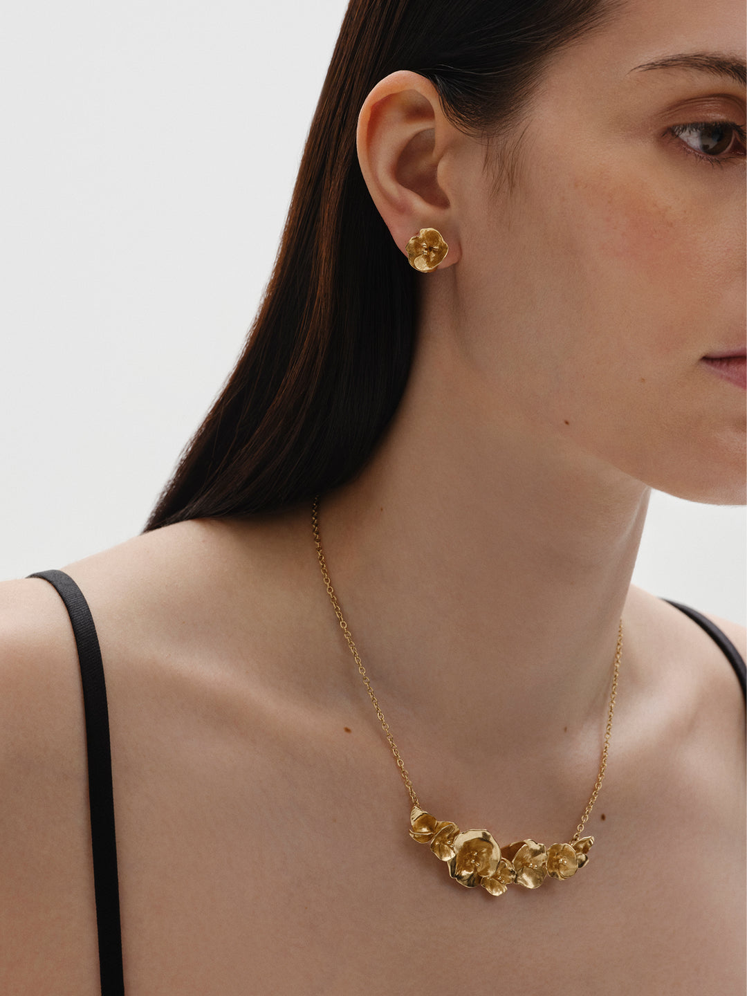 Summer Night Rose Necklace bronze