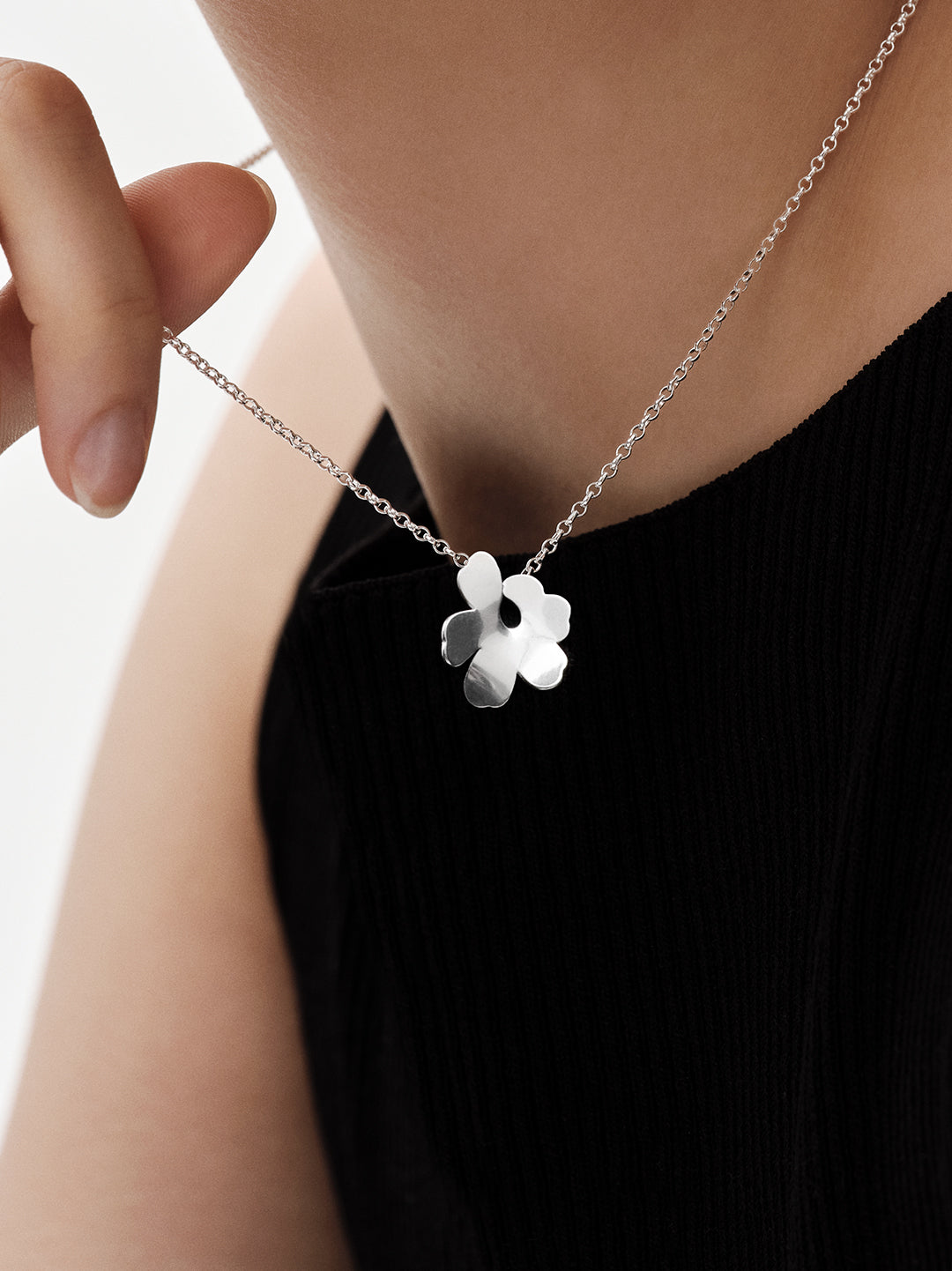 Kalevala x Marimekko Unikko-riipus mini hopea
