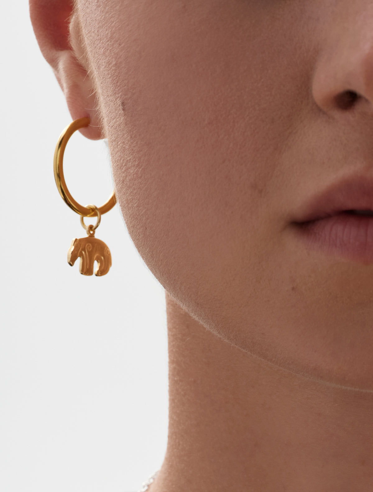 Kalevala Bear hoop earrings bronze