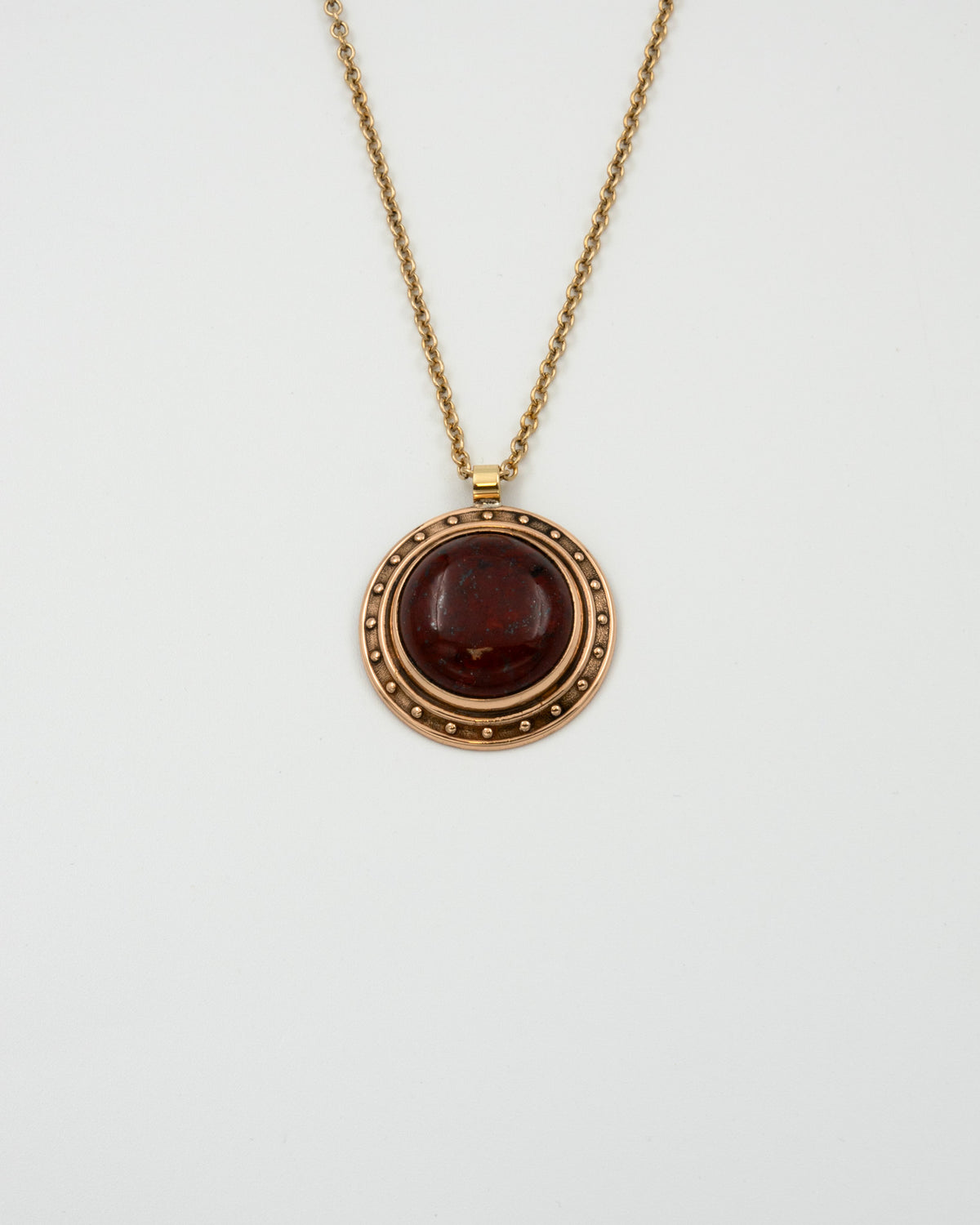 Held stone pendant 60 cm bronze jasper