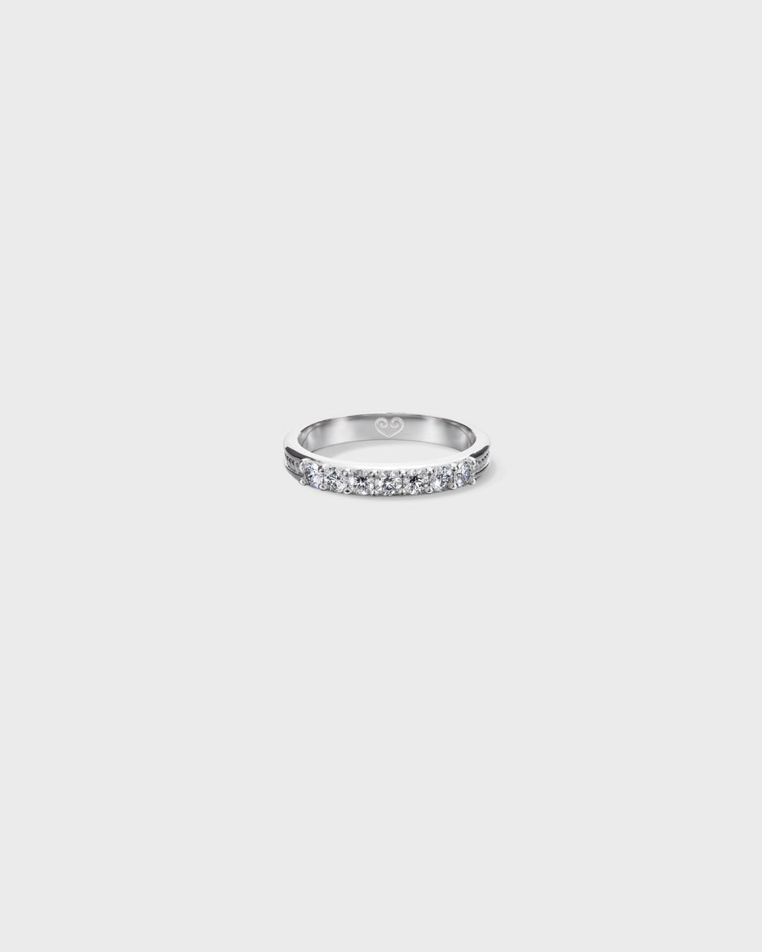 Ikiaikainen-sormus 7x0,06ct valkokulta