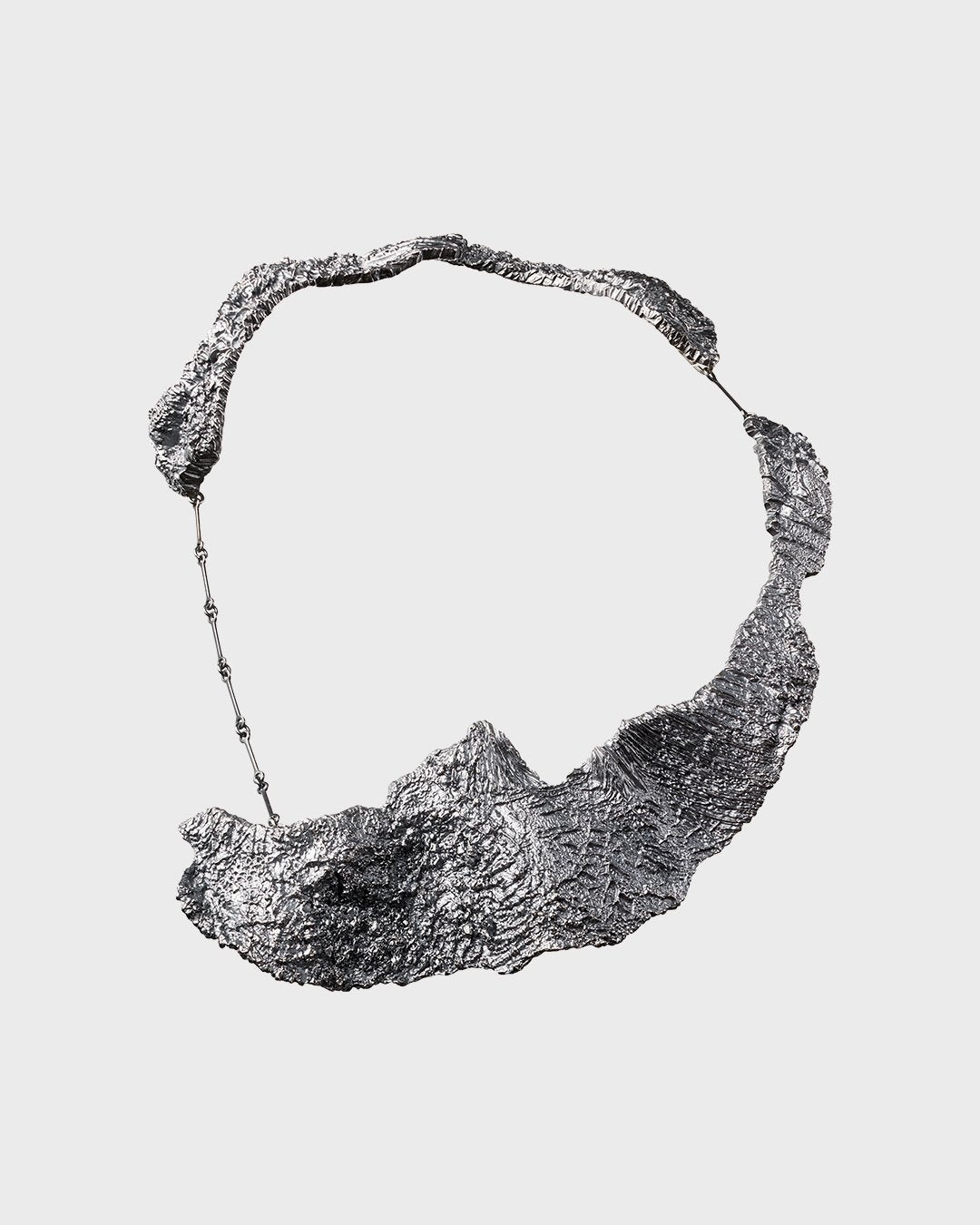 The Kuu Collection -kaulakoru