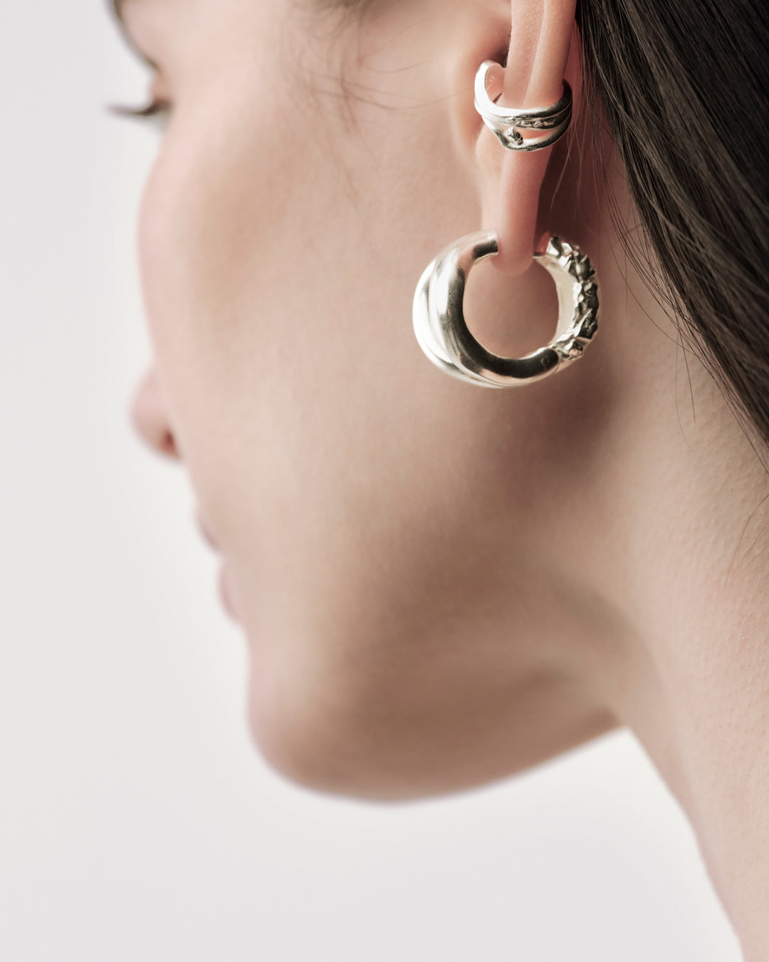 Männyt-ear cuff hopea