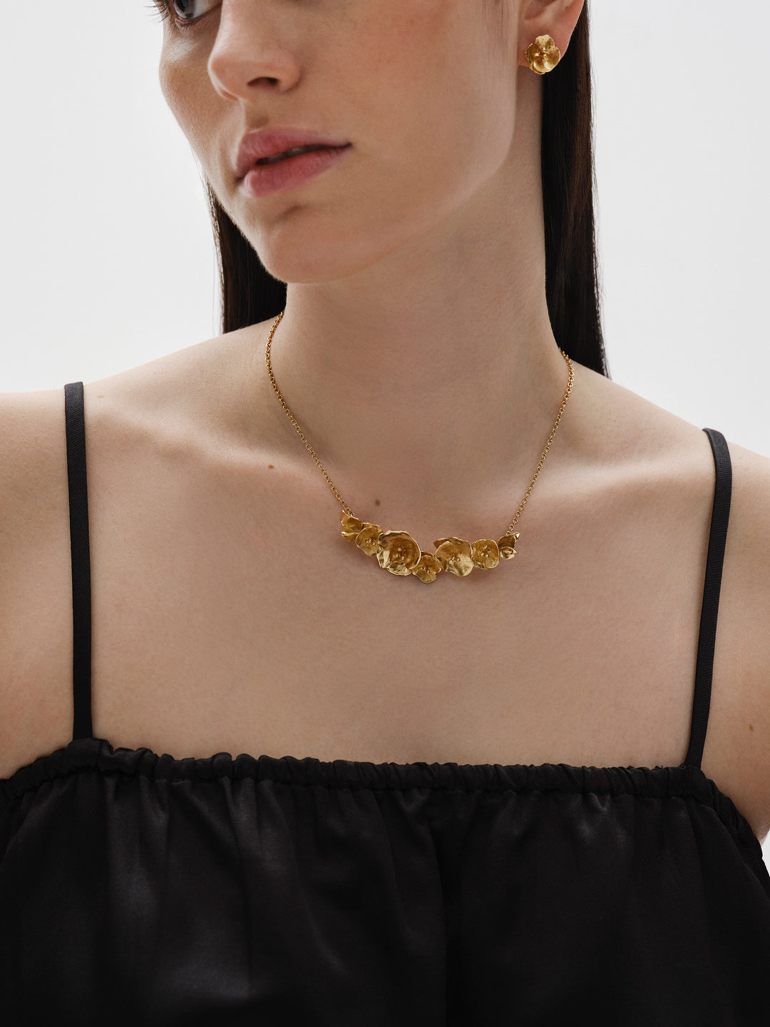 Summer Night Rose Necklace bronze