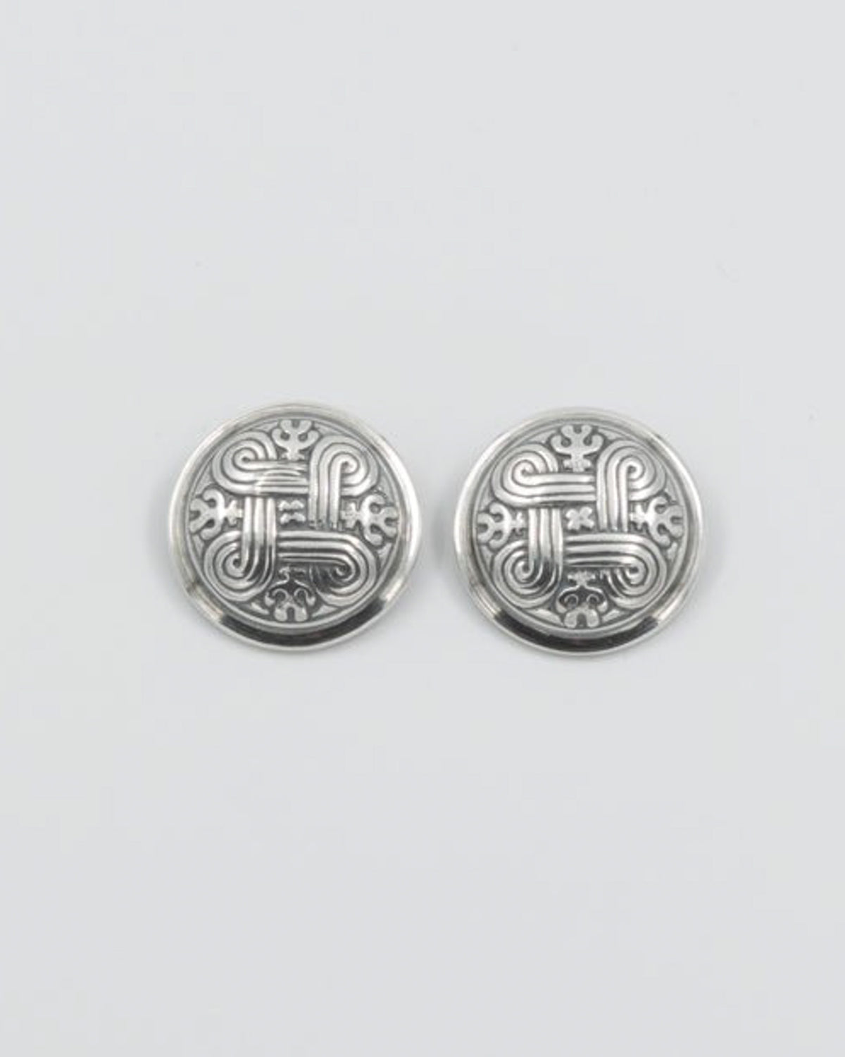 Held Hannunvaakuna earrings with clip silver
