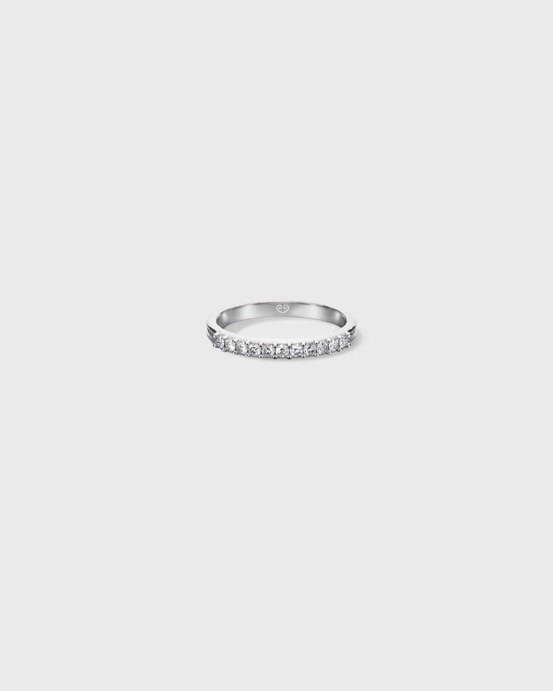 Ikiaikainen-sormus 11x0,02ct valkokulta